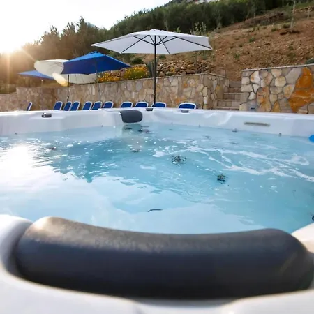 Ganzes In Mit Privatem Pool *